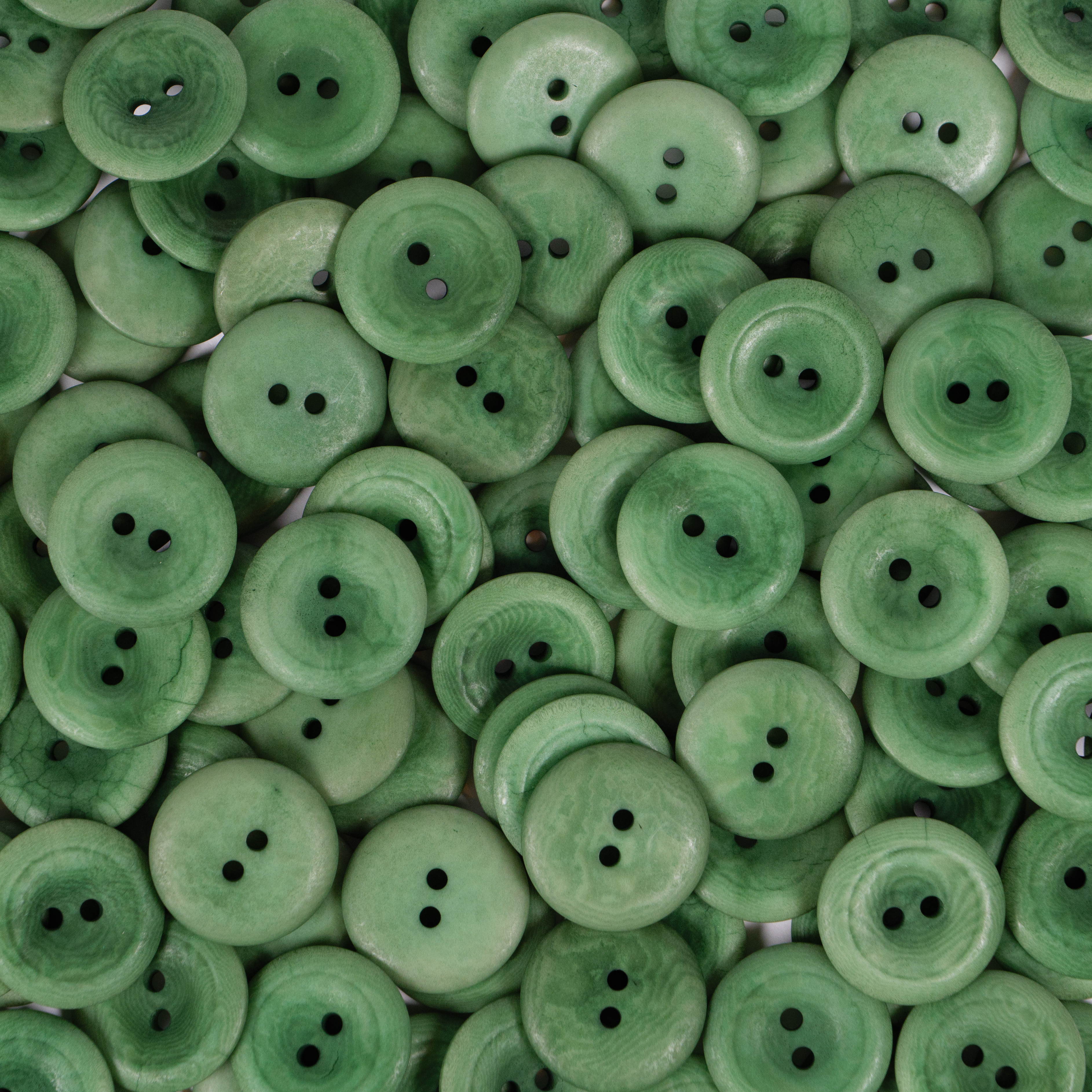 20MM 2 HOLE COROZO 50PCS 057 Green