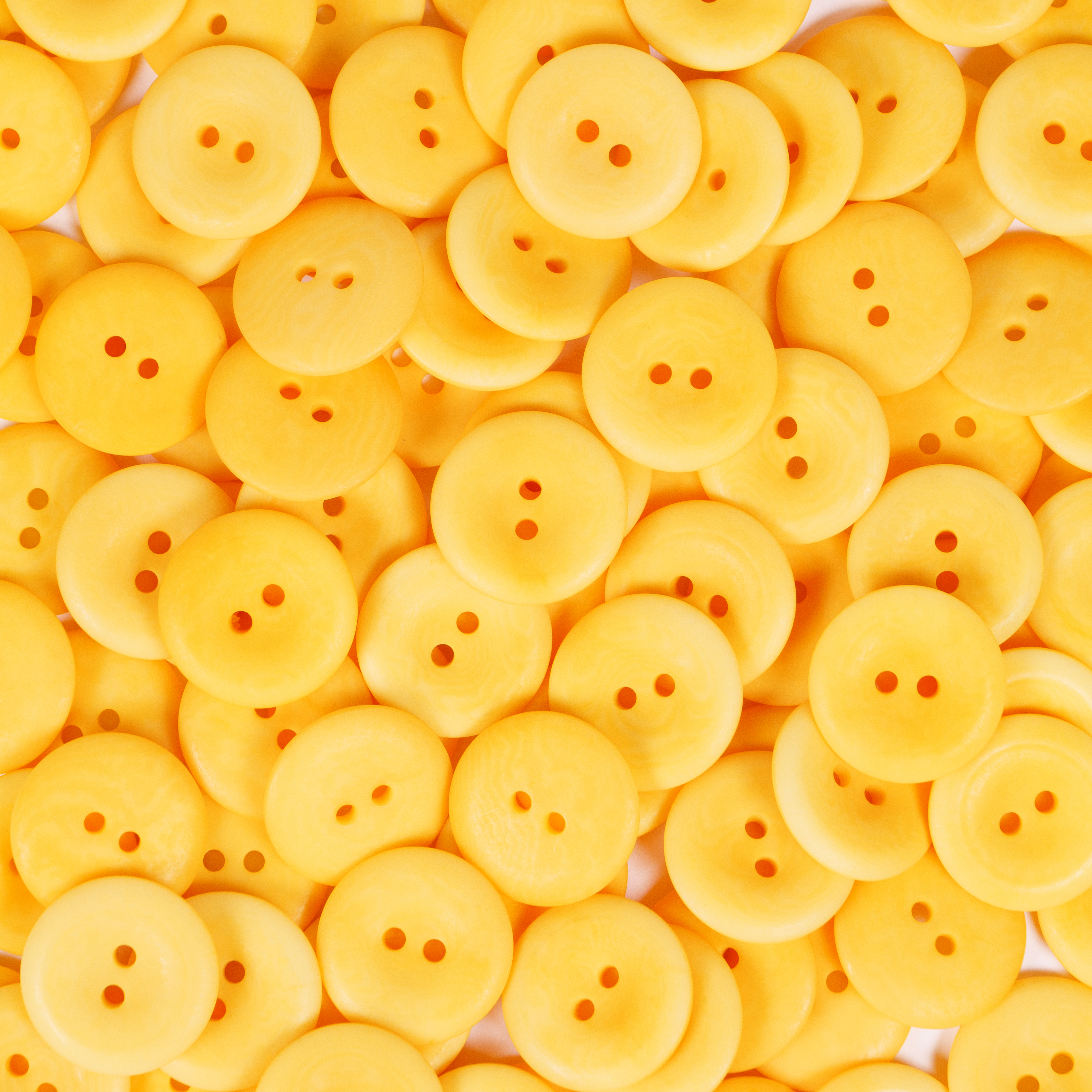 20MM 2 HOLE COROZO 50PCS 121 Yellow