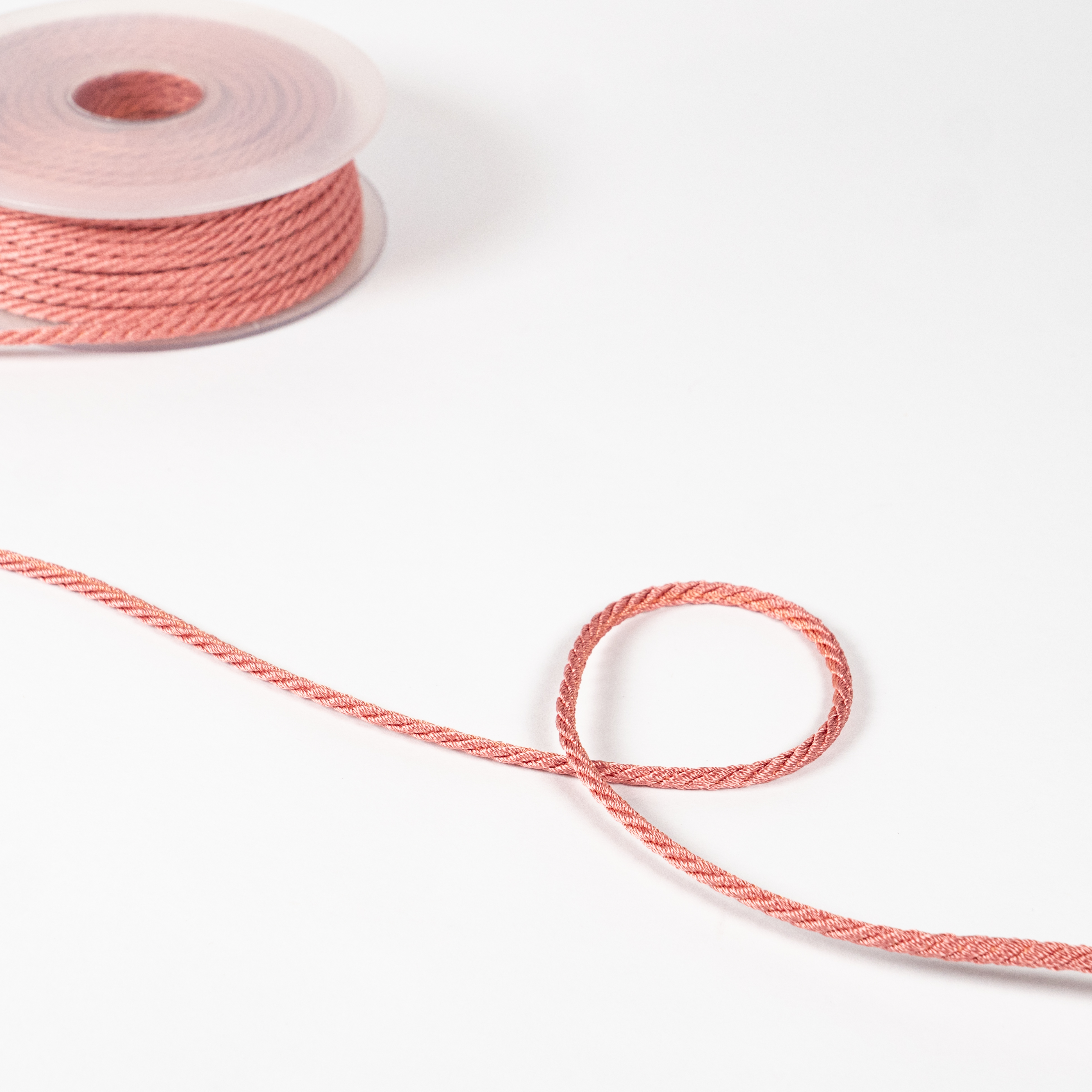 4MM RAYON SILK CREPE CORD 20M SALMON 133